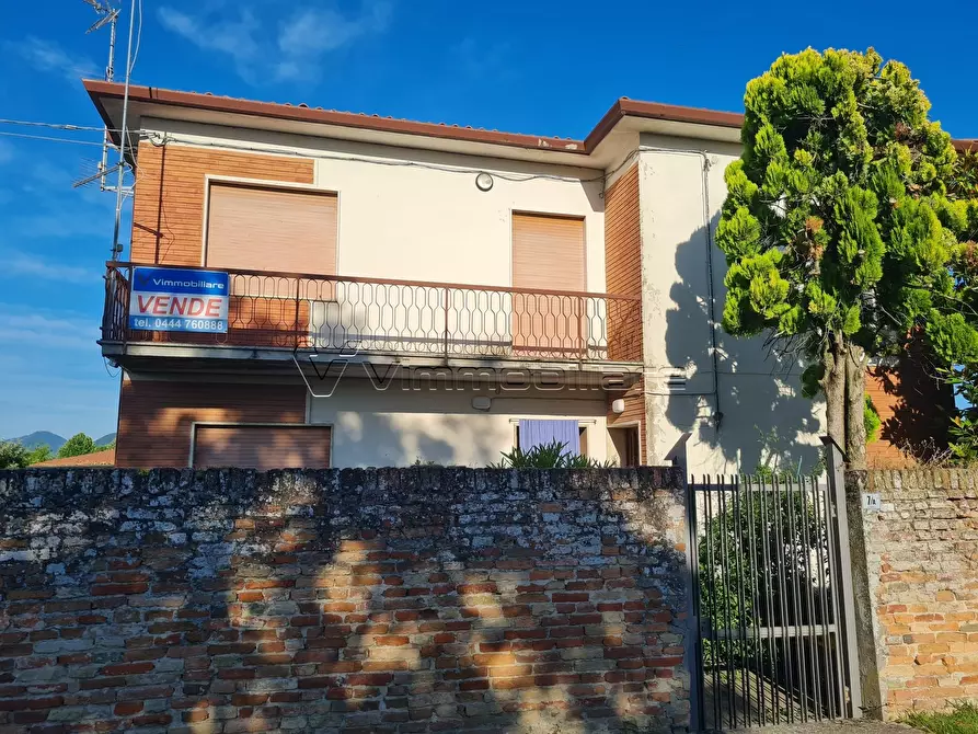 Immagine 3 di Quadrilocale in vendita  in Via Capovilla 7 a Noventa Vicentina