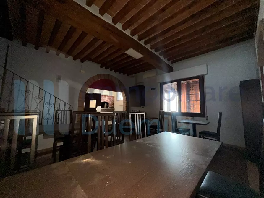 Immagine 21 di Locale commerciale in affitto  a Baricella