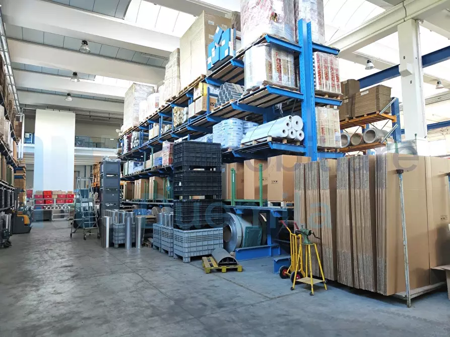 Immagine 28 di Attività artigianale in vendita  a San Cesario Sul Panaro