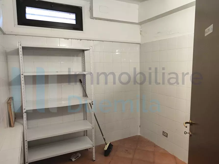 Immagine 22 di Locale commerciale in vendita  a Zola Predosa