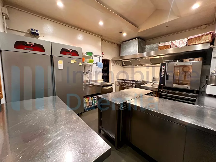 Immagine 16 di Attività artigianale in vendita  a Sasso Marconi