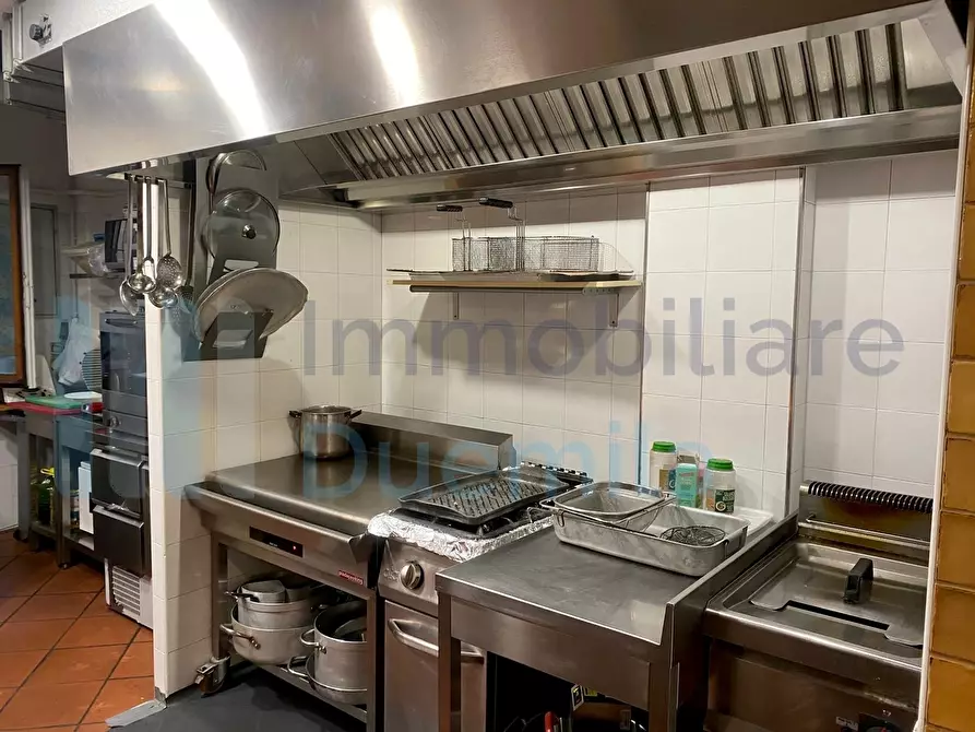 Immagine 13 di Attività artigianale in vendita  a Bologna