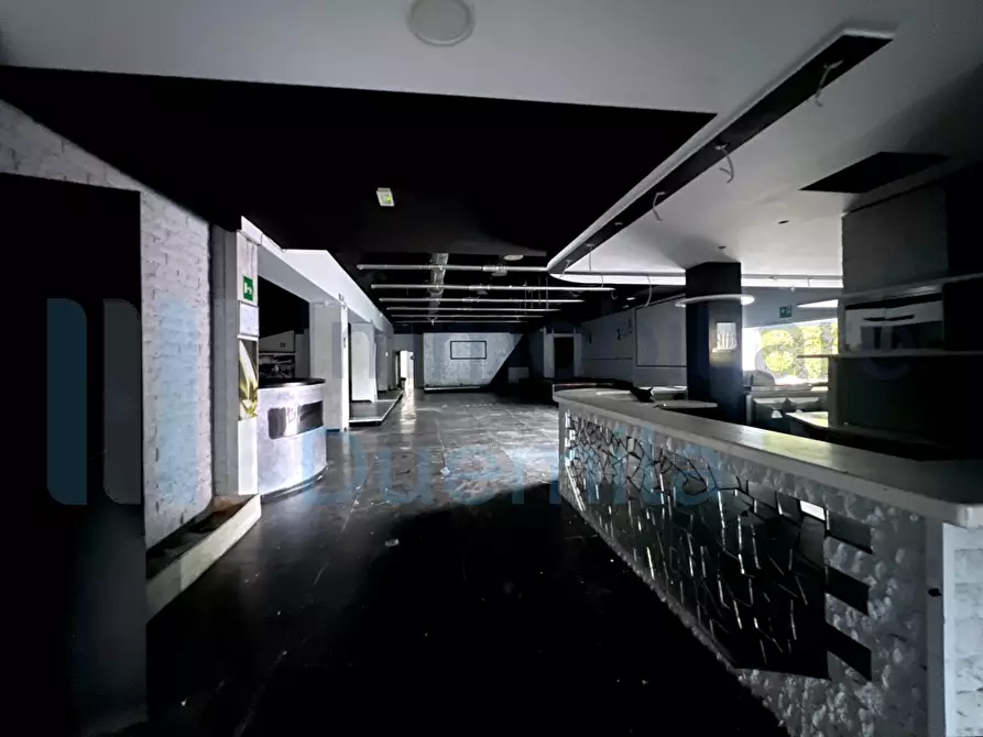 Immagine 14 di Locale commerciale in affitto  a Ozzano Dell'emilia