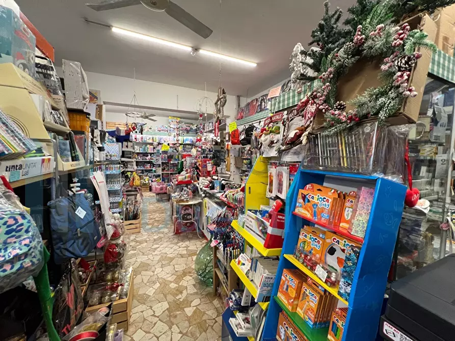 Immagine 8 di Attività commerciale in vendita  a Monte San Pietro