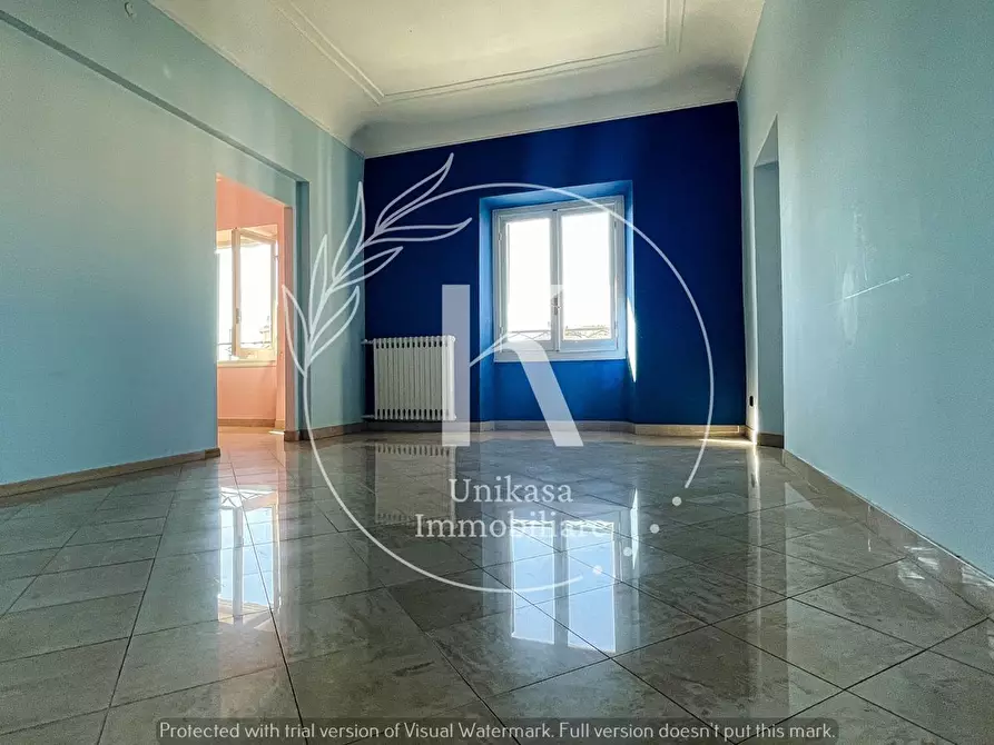 Immagine 12 di Pentalocale in vendita  in Piazza Sisto IV 1 a Savona