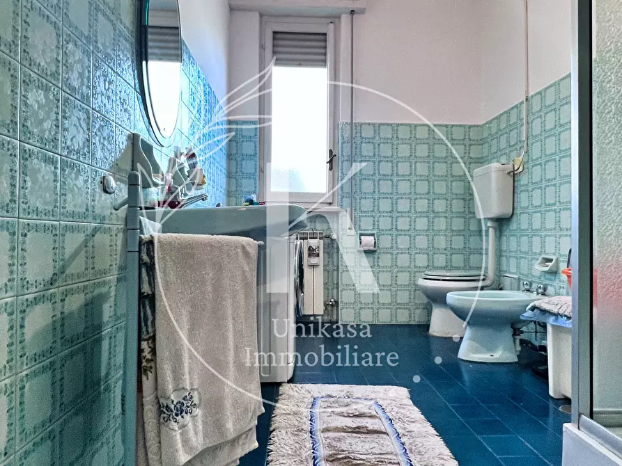 Immagine 18 di Pentalocale in vendita  in Corso Vittorio Veneto 54 a Savona