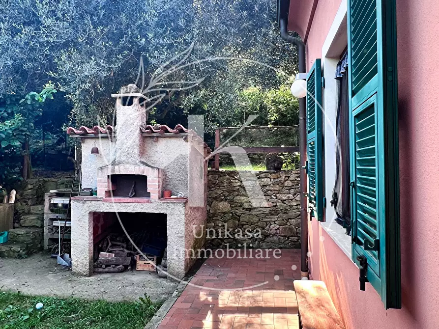 Immagine 10 di Villa in vendita  in Via per Calice a Finale Ligure
