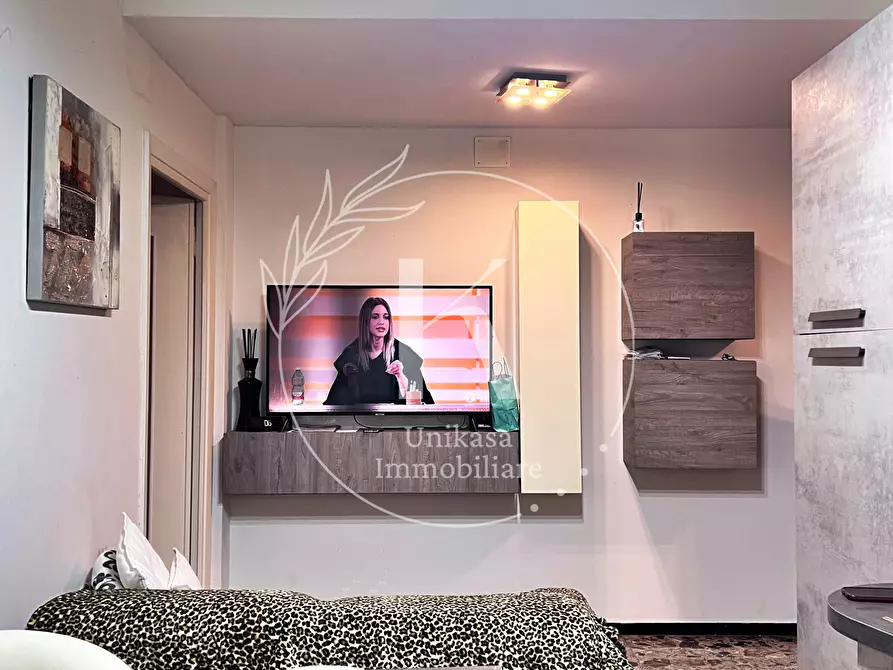 Immagine 5 di Trilocale in vendita  in Galleria Carlo Aschero a Savona