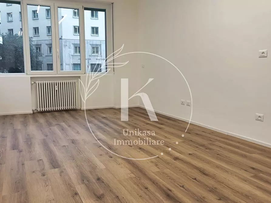 Immagine 10 di Trilocale in vendita  in Piazza Guglielmo Marconi a Savona