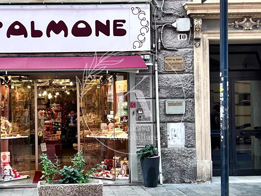 Immagine 2 di Locale commerciale in vendita  in Via Paolo Boselli 100 a Savona