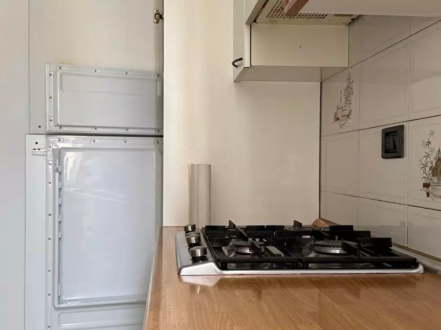 Immagine 8 di Quadrilocale in vendita  in Via Giacomo Leopardi a Savona