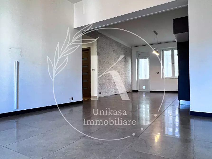 Immagine 34 di Pentalocale in vendita  in Piazza Aurelio Saffi a Savona