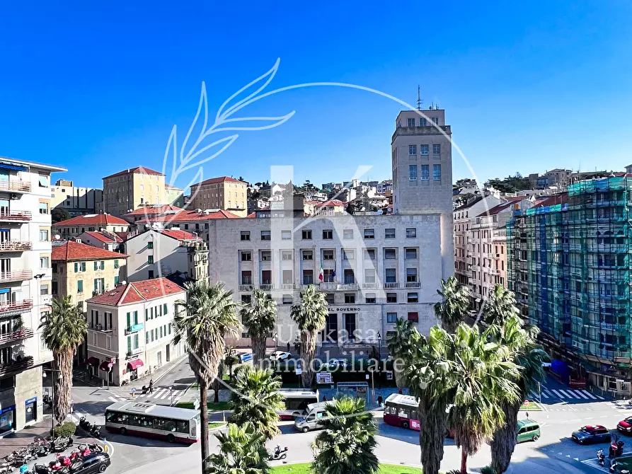 Immagine 19 di Pentalocale in vendita  in Piazza Aurelio Saffi a Savona