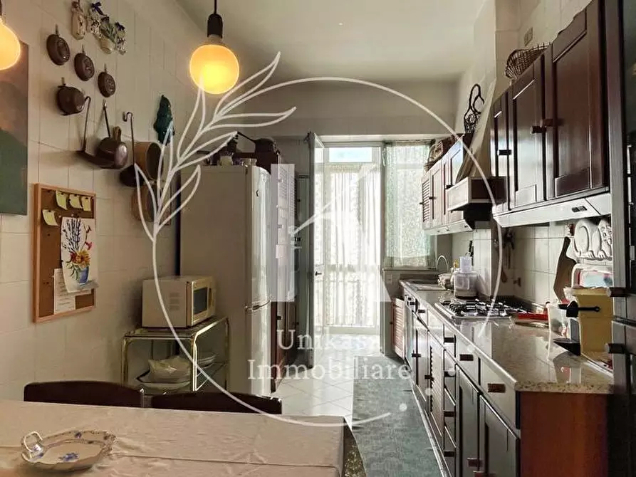 Immagine 7 di Pentalocale in vendita  in Piazza Guglielmo Marconi a Savona