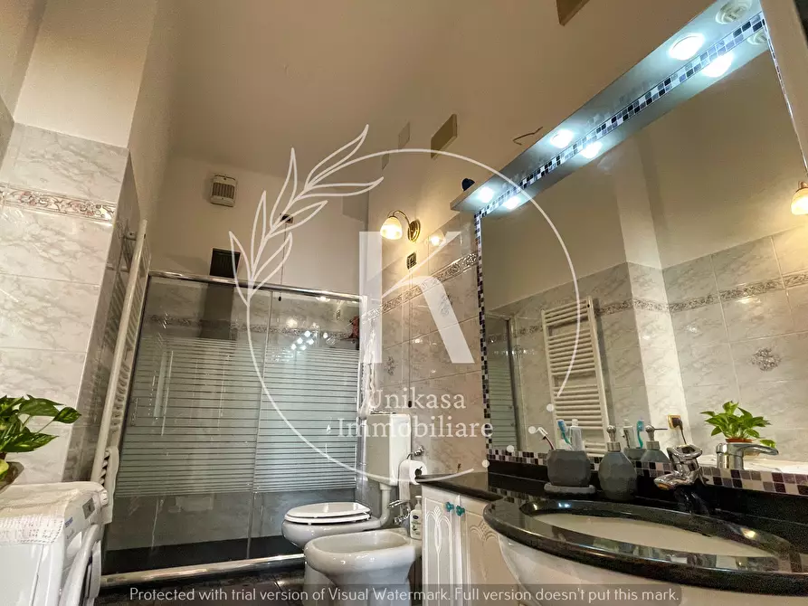 Immagine 12 di Quadrilocale in vendita  in Via Fiume 9 a Savona