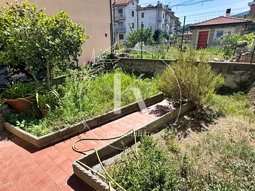 Immagine 58 di Terratetto in vendita  in Via Piave 188 a Vado Ligure