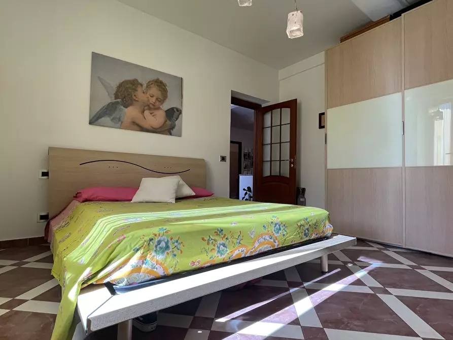 Immagine 35 di Quadrilocale in vendita  in Via Nicolò Cesare Garroni a Savona