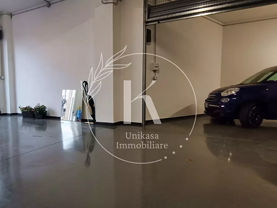 Immagine 6 di Garage in vendita  in Corso Viglienzoni 24 a Savona