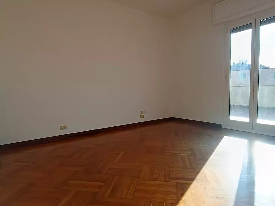 Immagine 13 di Attico in affitto  in Via San Francesco D'Assisi 13 a Savona