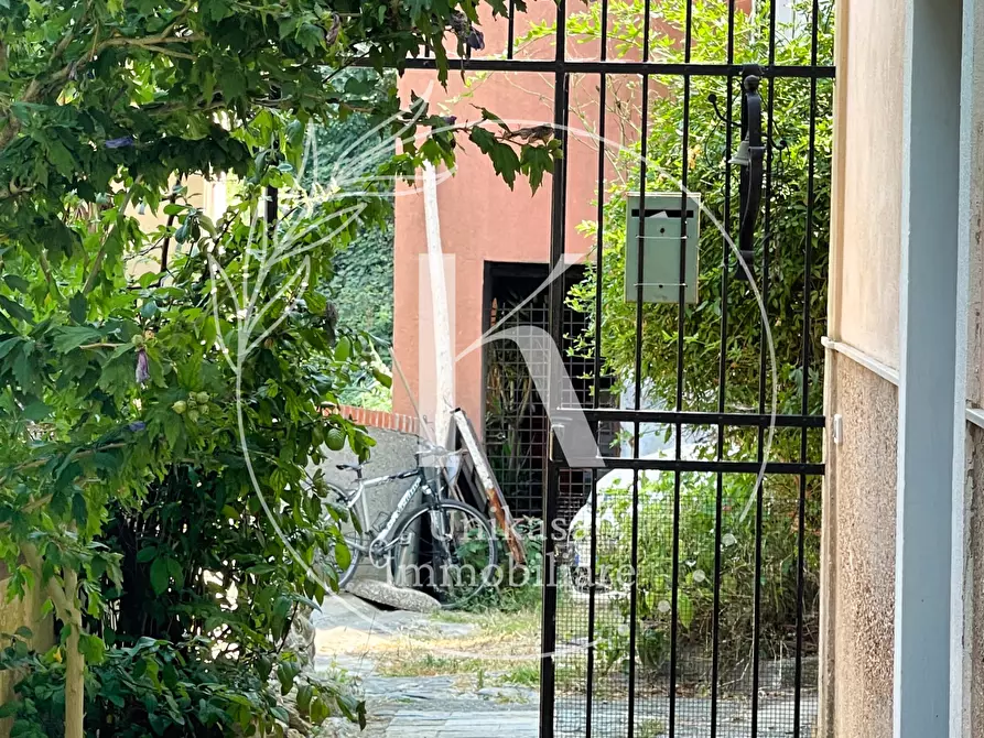 Immagine 40 di Casa indipendente in vendita  in Via Santuario a Savona
