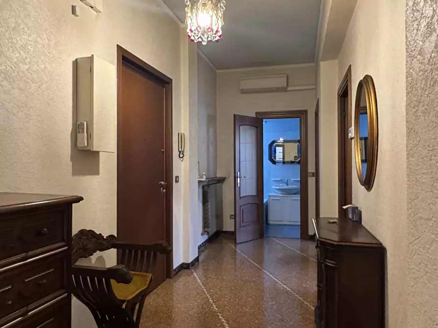 Immagine 4 di Trilocale in vendita  in Via Privata Istria a Savona