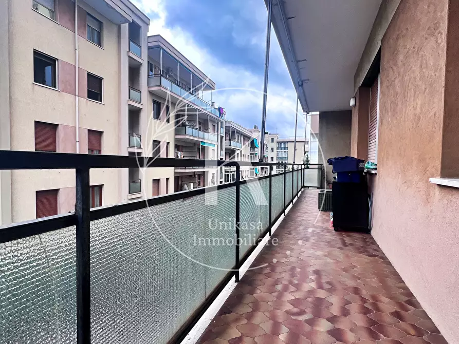 Immagine 1 di Quadrilocale in vendita  in Via Francesca Lanzone a Savona