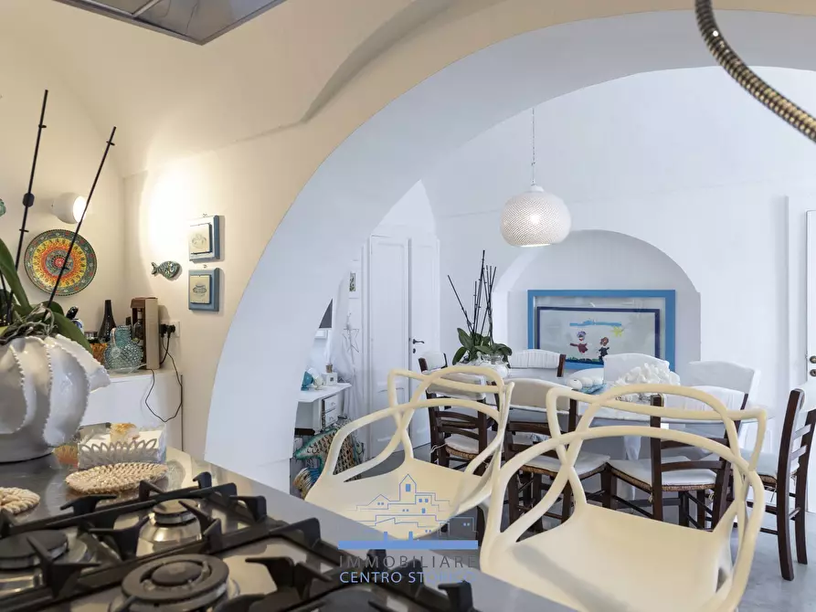 Immagine 34 di Appartamento in vendita  in VIA BIXIO CONTINELLI a Ostuni