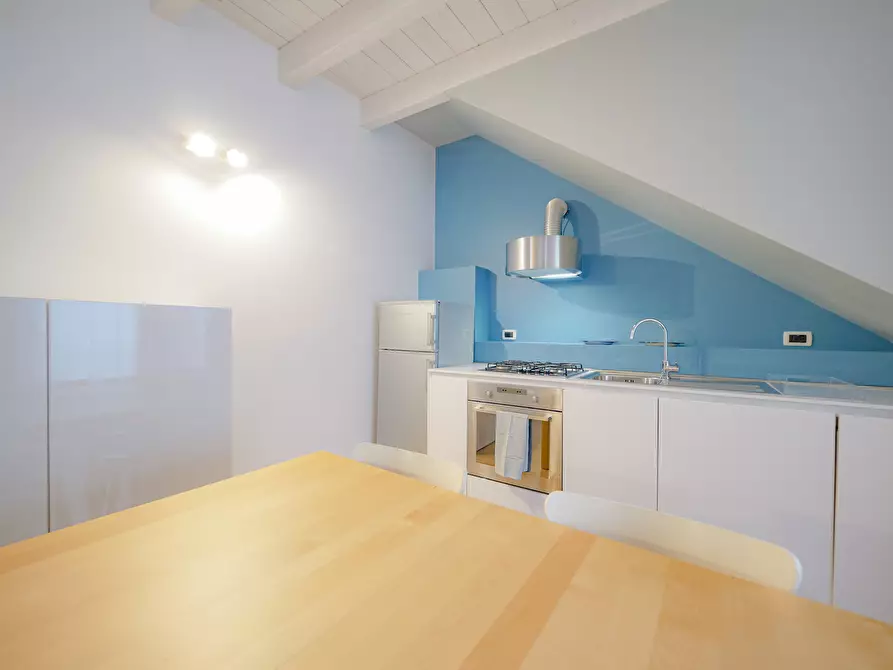 Immagine 28 di Palazzo in vendita  in Via Cattedrale a Ostuni