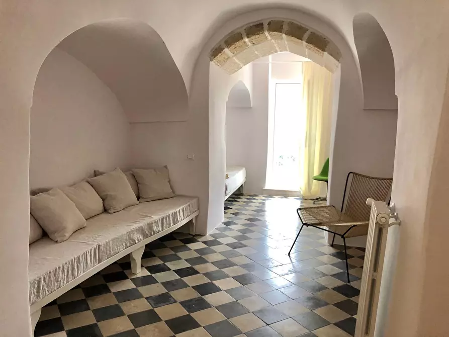 Immagine 11 di Casa indipendente in vendita  in Via Clemente Leonardo a Ostuni