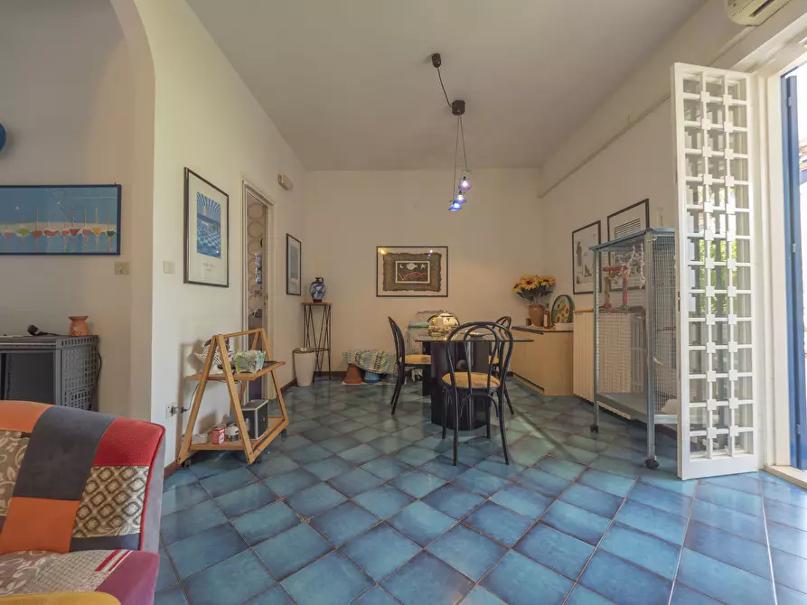 Immagine 22 di Villa in vendita  in Via del Procaccia 19 a Ostuni