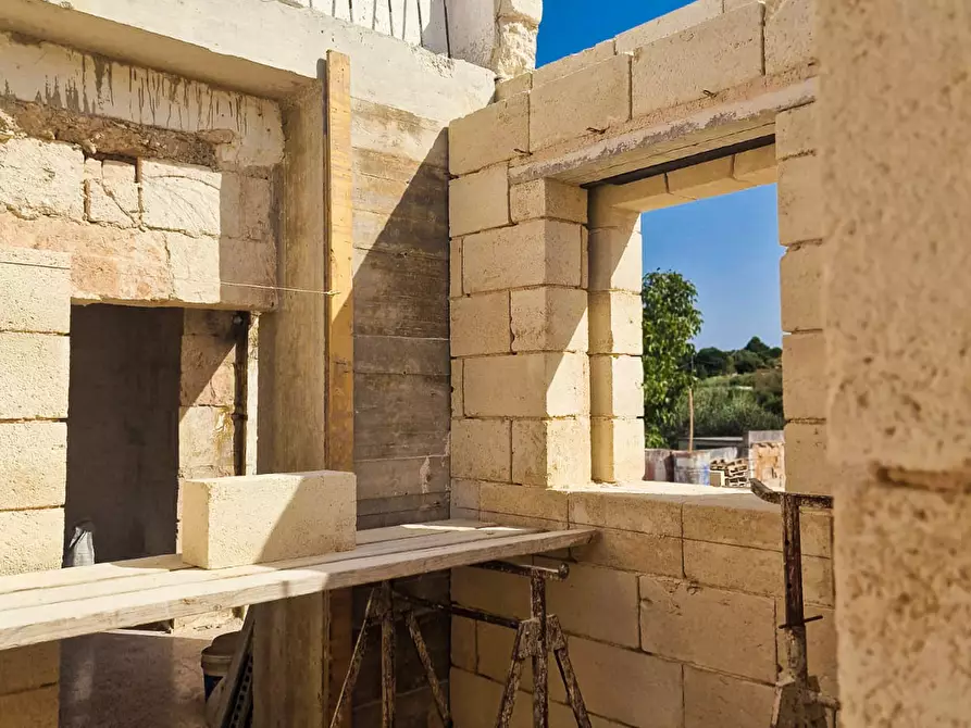 Immagine 14 di Rustico / casale in vendita  in Contrada Mincuccio N.C a Ostuni