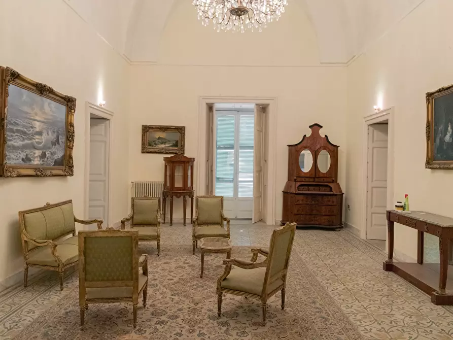 Immagine 10 di Palazzo in vendita  in Via Martiri di Kindu a Ostuni