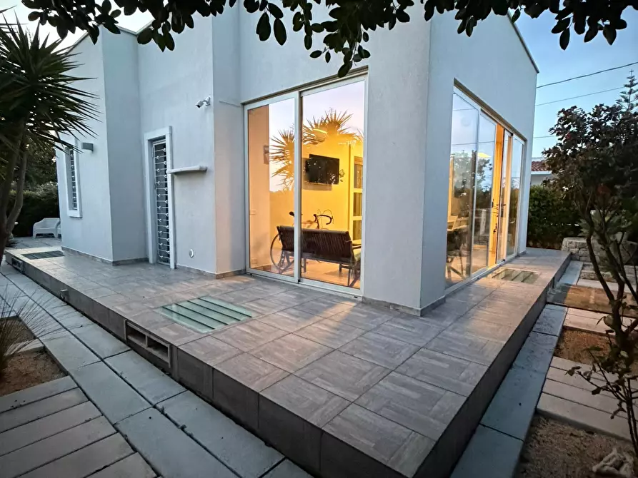 Immagine 35 di Villa in vendita  in diana marina a Ostuni