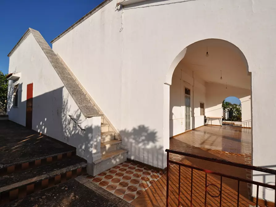 Immagine 7 di Villa in vendita  in SP28 33 a Ostuni
