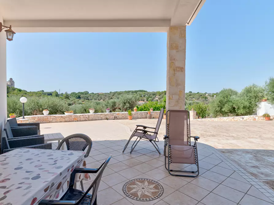 Immagine 26 di Villa in vendita  in Via Provinciale Martina Franca a Ostuni