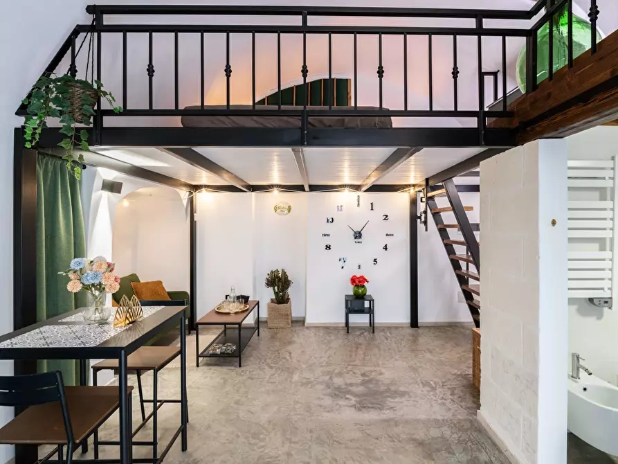 Immagine 17 di Casa indipendente in vendita  in Via Matteo Renato Imbriani a Ostuni