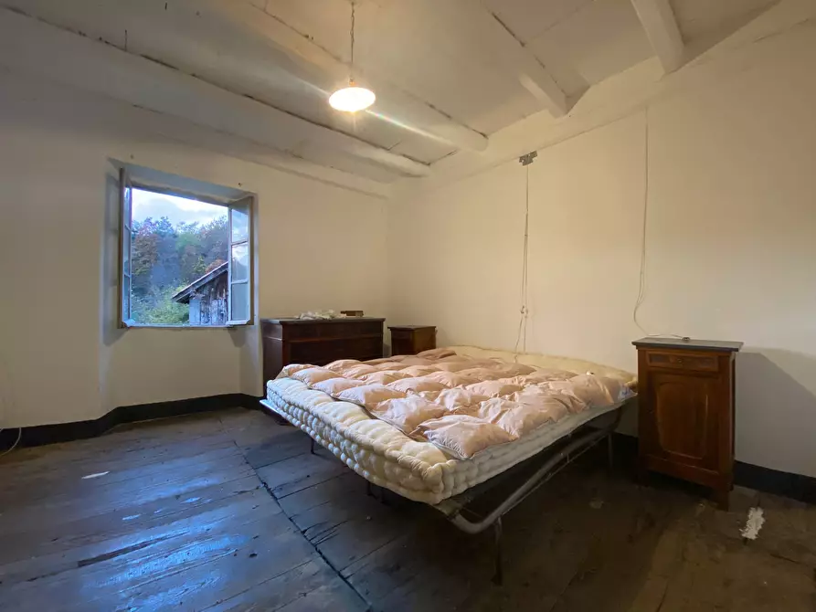 Immagine 12 di Rustico / casale in vendita  a Sassello