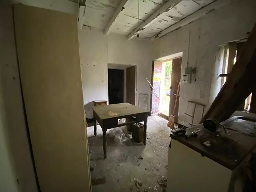 Immagine 10 di Rustico / casale in vendita  a Urbe