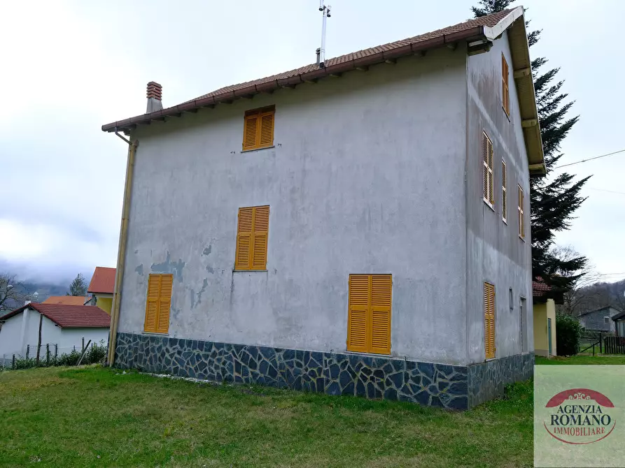 Immagine 5 di Rustico / casale in vendita  a Urbe