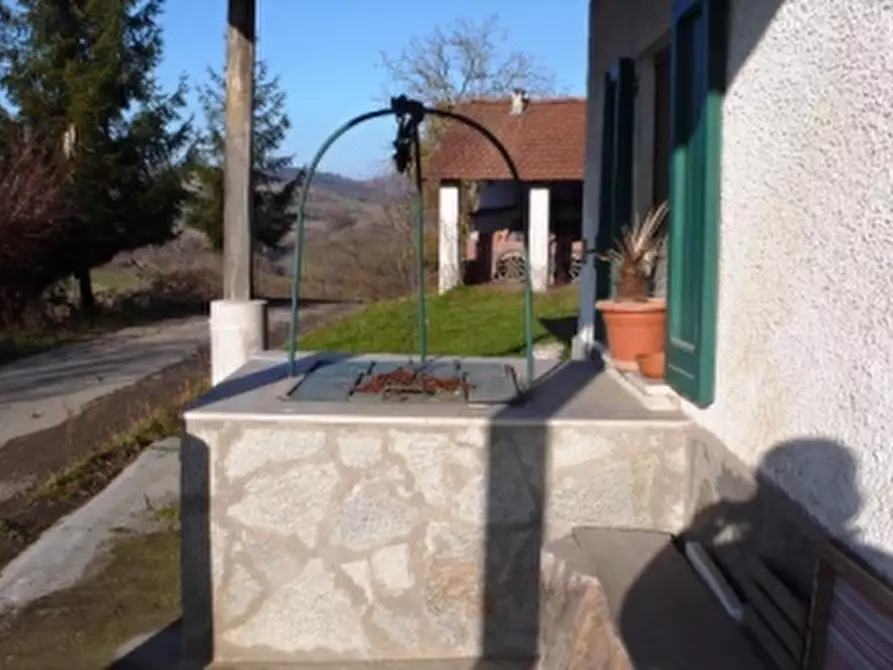 Immagine 20 di Porzione di casa in vendita  a Pareto