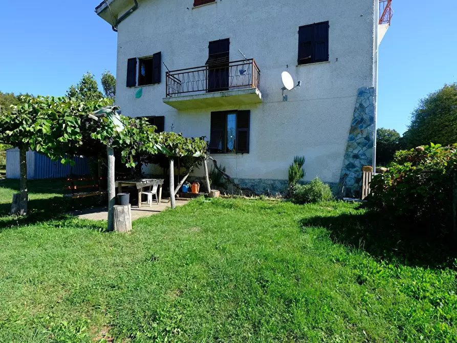 Immagine 22 di Trilocale in vendita  a Sassello