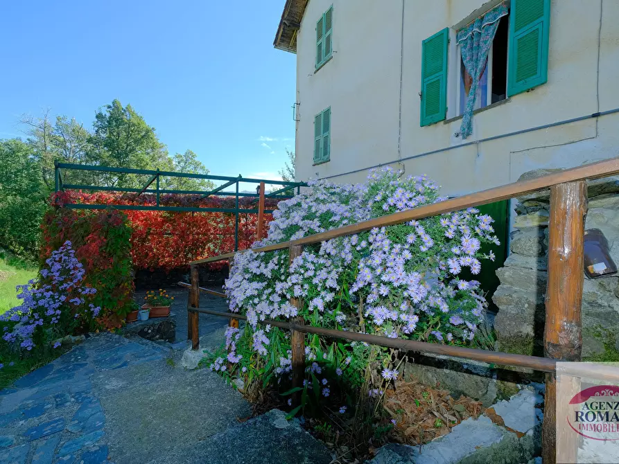 Immagine 7 di Porzione di casa in vendita  in Via Montà 14 a Urbe