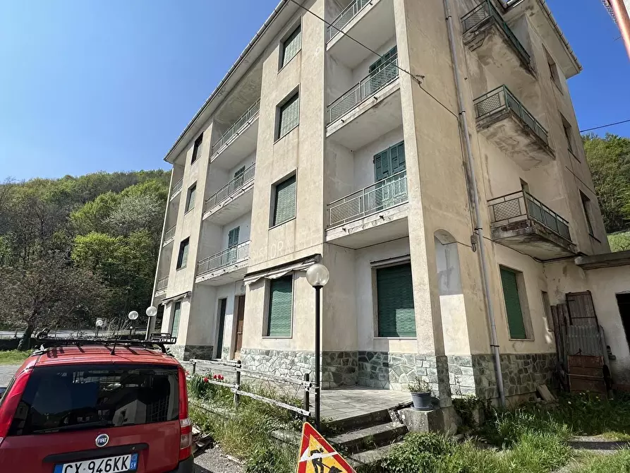 Immagine 3 di Palazzo in vendita  a Urbe
