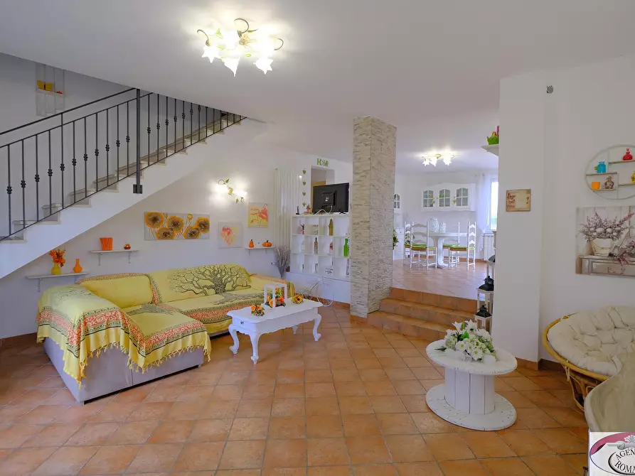 Immagine 29 di Villa in vendita  in Battaglia 56 a Mioglia