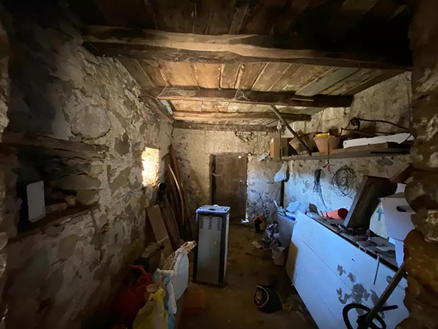 Immagine 22 di Rustico / casale in vendita  in SP7 10 a Sassello