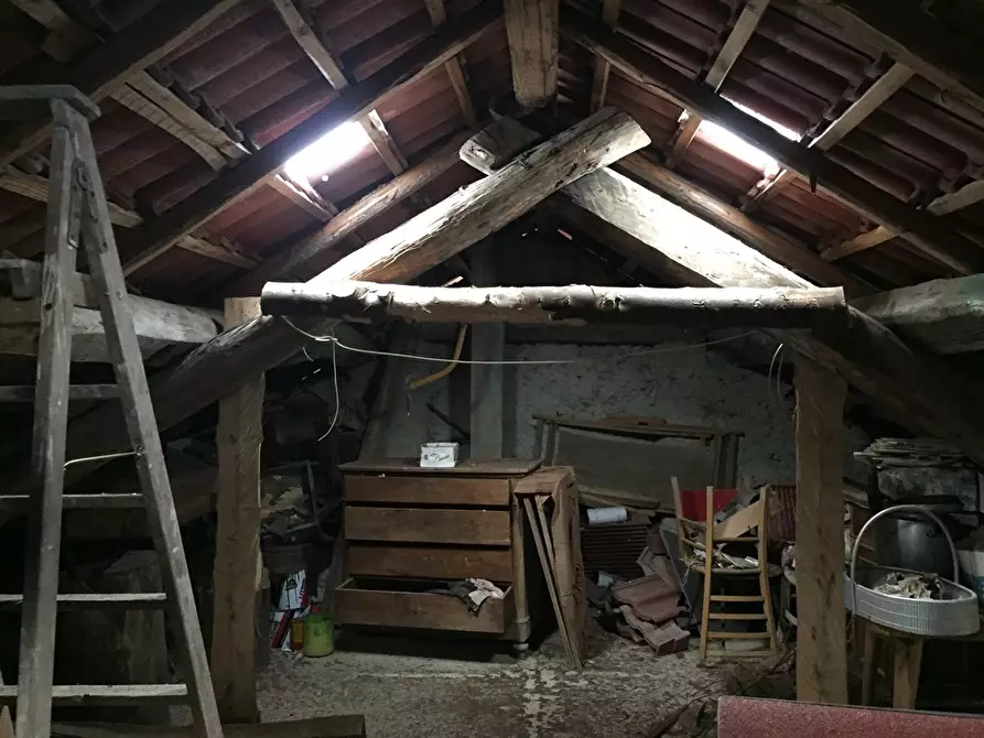 Immagine 26 di Rustico / casale in vendita  a Urbe