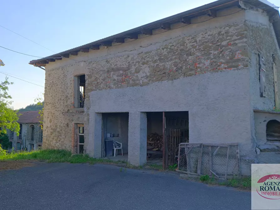 Immagine 9 di Rustico / casale in vendita  a Pareto