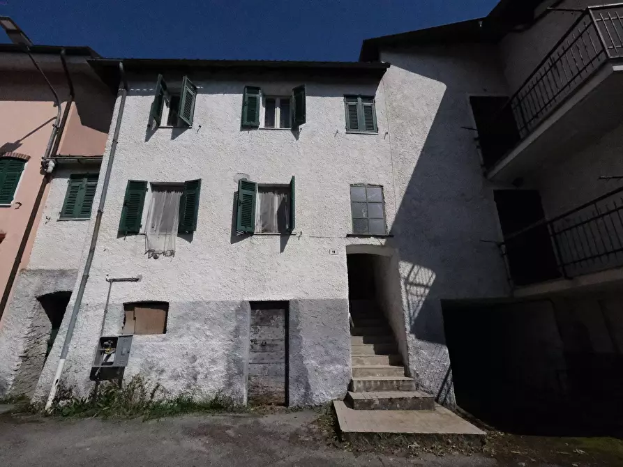 Immagine 5 di Rustico / casale in vendita  a Mioglia