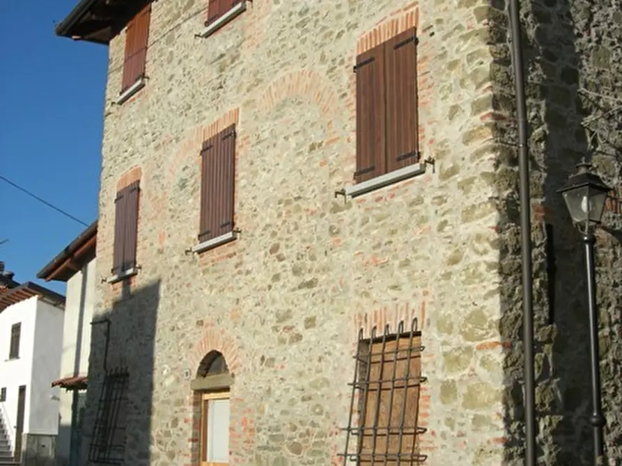 Immagine 2 di Appartamento in vendita  a Mioglia