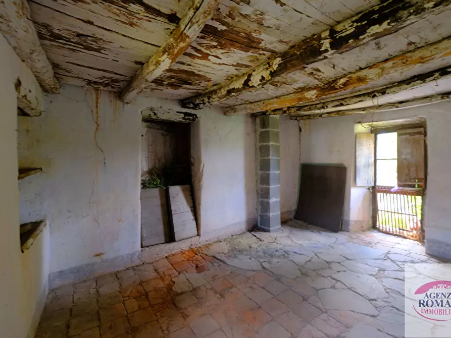 Immagine 43 di Villa in vendita  a Pareto